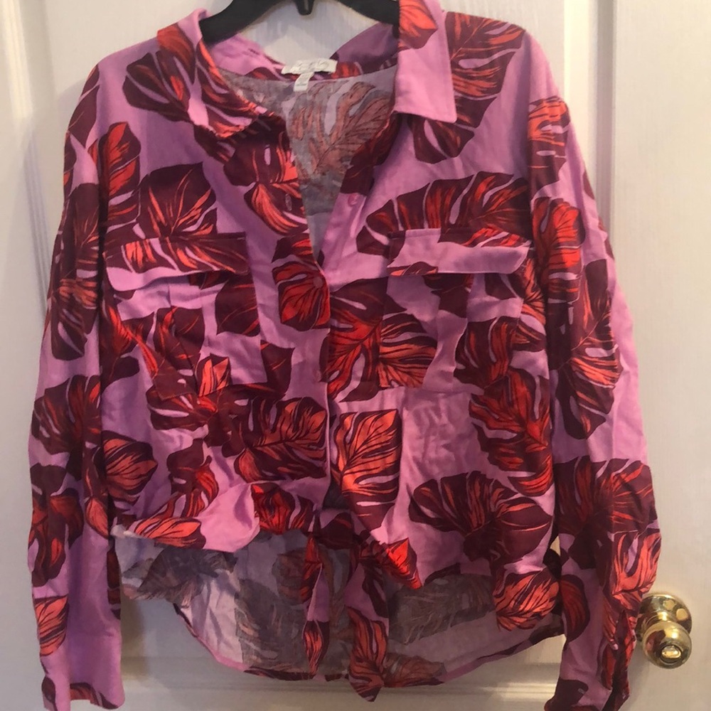 Sofia Vergara NWOT Purple Hawaiian Floral Button-Down Shirt
